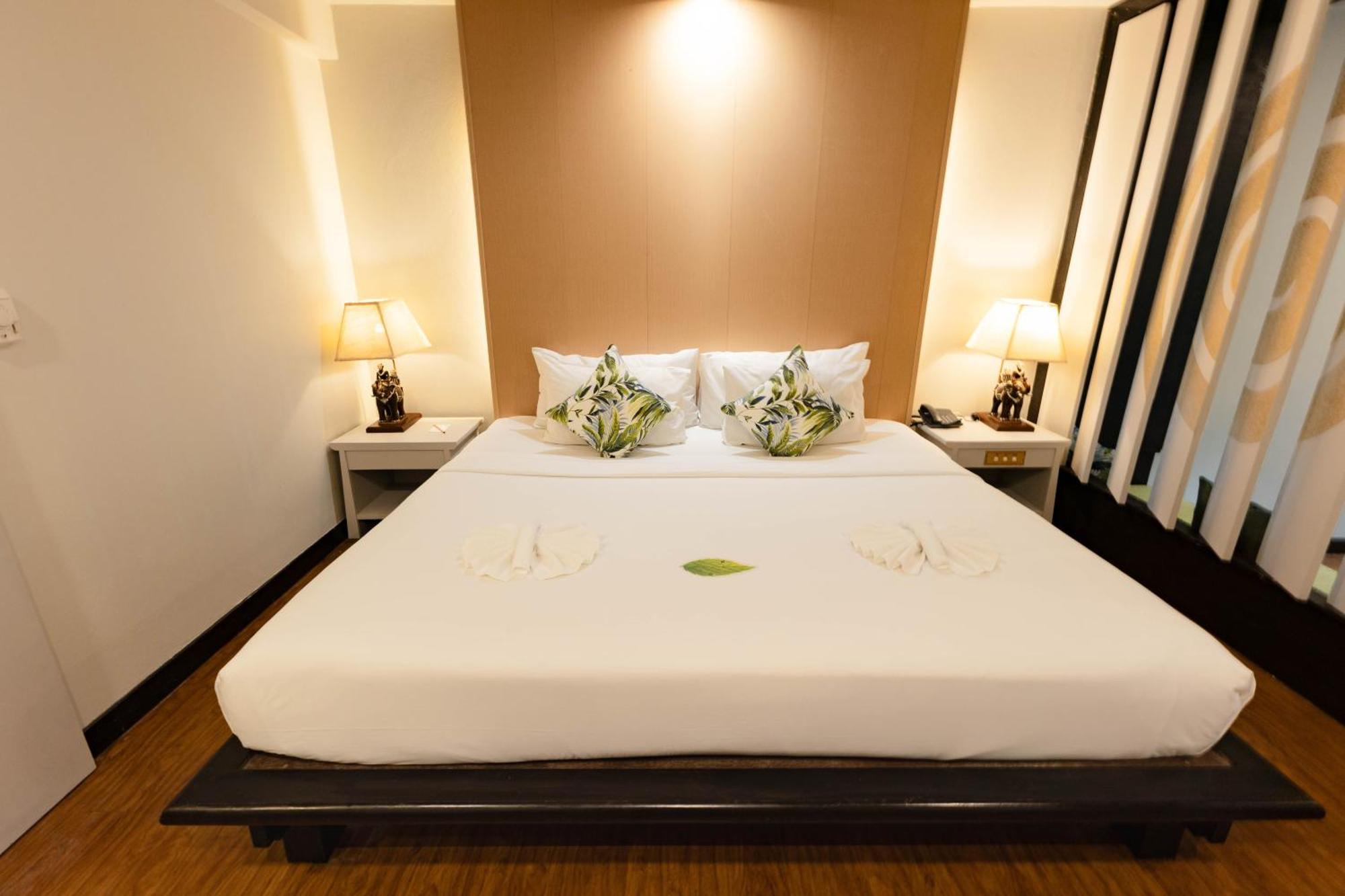 Andaman Cannacia Resort & Spa - Sha Extra Plus Plage de Kata Extérieur photo